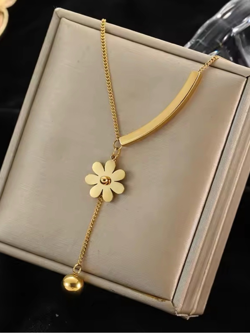 Statement Gold Floral Necklace - stainles steel - Picture 2 of 3